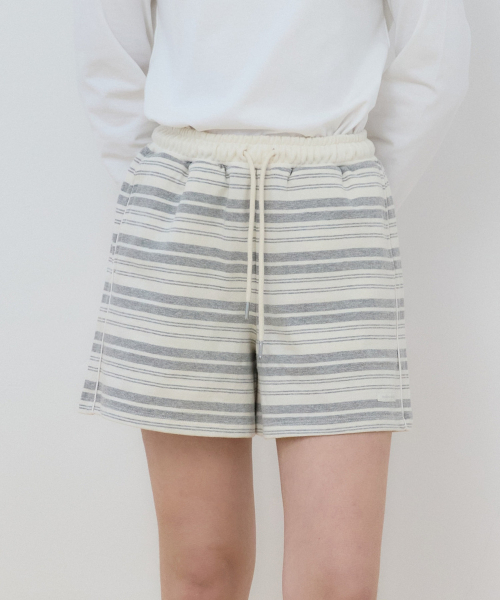 OURHOPE(アワーホープ)の「Pico ストライプ スウェットショートパンツ - Grey(その他パンツ・レディース・チャコールグレー・ONE SIZE)」の3枚目の写真