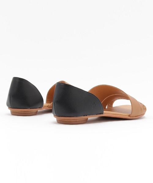 EMU Australia（エミューオーストラリア）の「Ibis　エミュ　サンダル（サンダル・レディース・ブラウン/タン/ブラック/シルバー×ブラック/ピンクゴールド・7/6/5/8/9）」の8枚目の写真