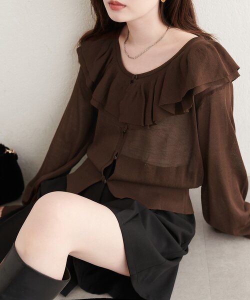 natural couture(ナチュラルクチュール)の「フリルカラーカーディガン(カーディガン/ボレロ・レディース・アイボリー/ブラック/ボルドー/グレイッシュベージュ/ブラウン・FREE)」の3枚目の写真