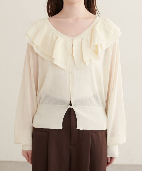 natural couture(ナチュラルクチュール)の「フリルカラーカーディガン(カーディガン/ボレロ・レディース・アイボリー/ブラック/ボルドー/グレイッシュベージュ/ブラウン・FREE)」の10枚目の写真
