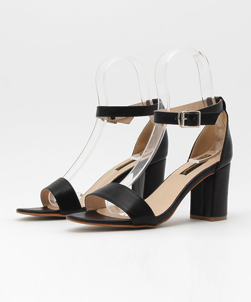 PLAIN CLOTHING（プレーンクロージング）の「アンクルストラップヒールサンダル 【SELECTED FOR PLAIN CLOTHING】（サンダル・レディース・ブラック/ホワイト/ベージュ・37/36/39/35/38）」の10枚目の写真