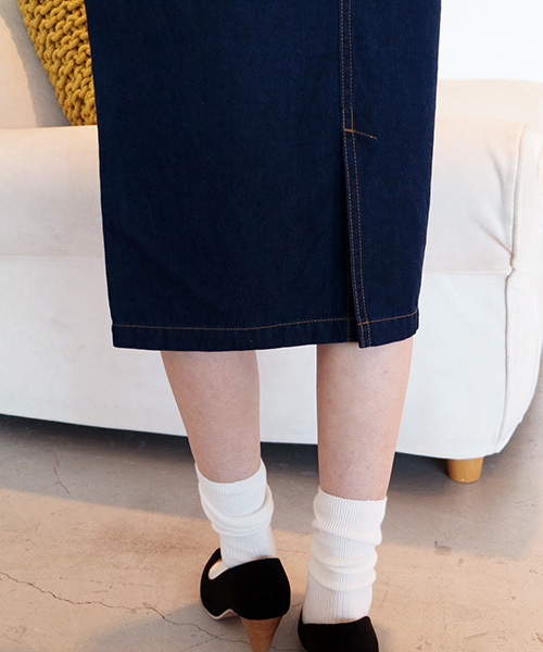 N.（N. Natural Beauty Basic）（エヌエヌナチュラルビューティーベーシック）の「【Ray4月号掲載】【追加生産】ベルト付きデニムタイトスカート（デニムスカート・レディース・ネイビー/ブルー・MEDIUM/SMALL）」の12枚目の写真