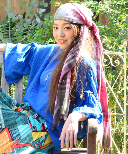 チャイハネ（チャイハネ）の「【チャイハネ】チェック柄アースストール（ストール/ショール・レディース・ブルー/レッド/ブラウン・FREE）」の3枚目の写真