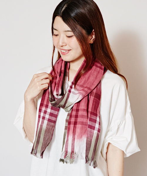 チャイハネ（チャイハネ）の「【チャイハネ】チェック柄アースストール（ストール/ショール・レディース・ブルー/レッド/ブラウン・FREE）」の10枚目の写真