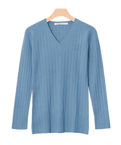 Pierrot（ピエロ）の「●UVカット＆お家で洗えるVネック長袖ウォッシャブルリブニット（ニット/セーター・レディース・ベージュ/グリーン系その他/ネイビー/ライトブルー/ピンク系その他/オフホワイト/ブラウン/ワインレッド/グレー/杢グレー/ブラック/ブルー系その他/マスタード/キャメル/ブルー/バーガンディー/ピンク系その他2/ピンク/ライトベージュ/ピンク系その他4/イエロー/パープル/グリーン/モカ/ピンク系その他3/シルバーグレー/ブルー系その他2/パープル系その他/ミント/ブルー系その他3/ピンク系その他5/ブラウン系その他2/ブルー系その他4/ブラウン系その他/ブラック系その他/グレー系その他・L/M/LL）」の19枚目の写真