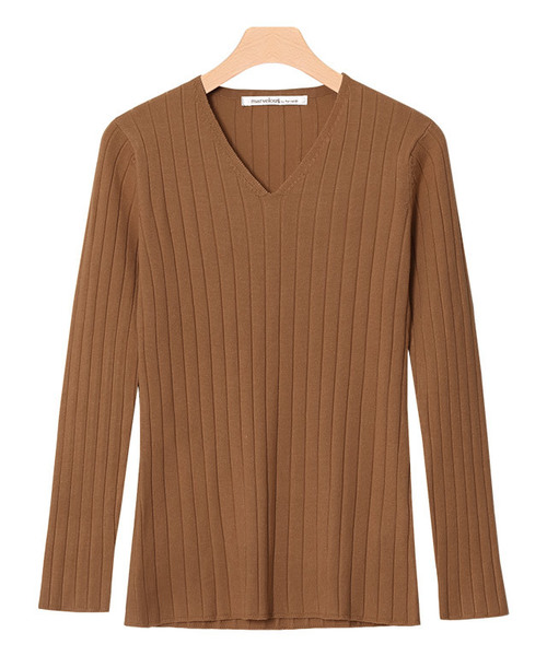 Pierrot（ピエロ）の「●UVカット＆お家で洗えるVネック長袖ウォッシャブルリブニット（ニット/セーター・レディース・ベージュ/グリーン系その他/ネイビー/ライトブルー/ピンク系その他/オフホワイト/ブラウン/ワインレッド/グレー/杢グレー/ブラック/ブルー系その他/マスタード/キャメル/ブルー/バーガンディー/ピンク系その他2/ピンク/ライトベージュ/ピンク系その他4/イエロー/パープル/グリーン/モカ/ピンク系その他3/シルバーグレー/ブルー系その他2/パープル系その他/ミント/ブルー系その他3/ピンク系その他5/ブラウン系その他2/ブルー系その他4/ブラウン系その他/ブラック系その他/グレー系その他・L/M/LL）」の12枚目の写真