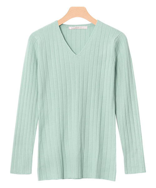 Pierrot（ピエロ）の「●UVカット＆お家で洗えるVネック長袖ウォッシャブルリブニット（ニット/セーター・レディース・ベージュ/グリーン系その他/ネイビー/ライトブルー/ピンク系その他/オフホワイト/ブラウン/ワインレッド/グレー/杢グレー/ブラック/ブルー系その他/マスタード/キャメル/ブルー/バーガンディー/ピンク系その他2/ピンク/ライトベージュ/ピンク系その他4/イエロー/パープル/グリーン/モカ/ピンク系その他3/シルバーグレー/ブルー系その他2/パープル系その他/ミント/ブルー系その他3/ピンク系その他5/ブラウン系その他2/ブルー系その他4/ブラウン系その他/ブラック系その他/グレー系その他・L/M/LL）」の16枚目の写真