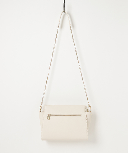 Heather（ヘザー）の「ＰＵスカラップショルダー 765701（ショルダーバッグ・レディース・ブラック/ブラウン系その他/ホワイト・FREE）」の2枚目の写真