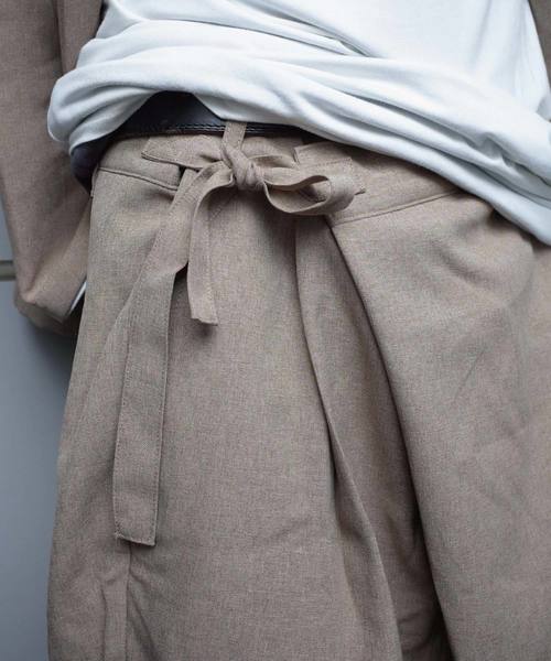 rovtski(ロフトスキー)の「rovtski 【春夏のセットアップ】TROPICAL斜結パンツ(スラックス・メンズ・ライトグレー/ネイビー/ベージュ/ダークブルー・MEDIUM/LARGE)」の5枚目の写真