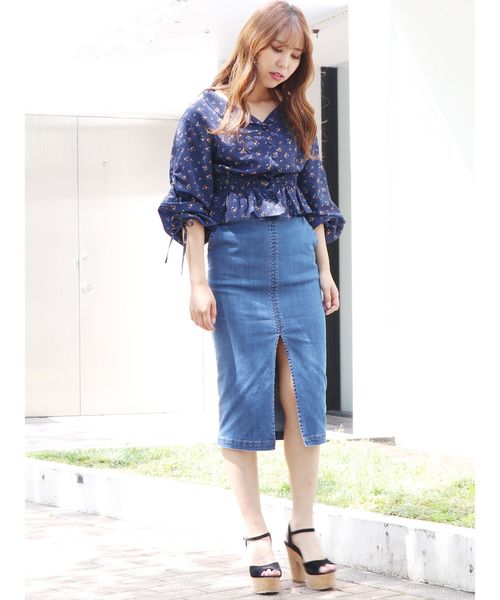 dazzlin(ダズリン)の「デニムスリットナロースカート(デニムスカート・レディース・ネイビー/インディゴブルー・MEDIUM/SMALL)」の8枚目の写真