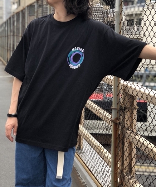 kutir（クティール）の「CIRCLE LOGO EX BIG TEE/ サークルロゴスーパービッグTシャツ（Tシャツ/カットソー・メンズ・ホワイト/ブラック・MEDIUM/LARGE）」の4枚目の写真