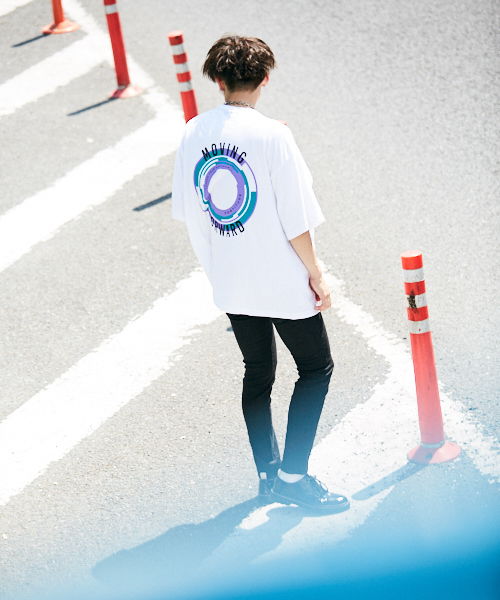 kutir（クティール）の「CIRCLE LOGO EX BIG TEE/ サークルロゴスーパービッグTシャツ（Tシャツ/カットソー・メンズ・ホワイト/ブラック・MEDIUM/LARGE）」の12枚目の写真
