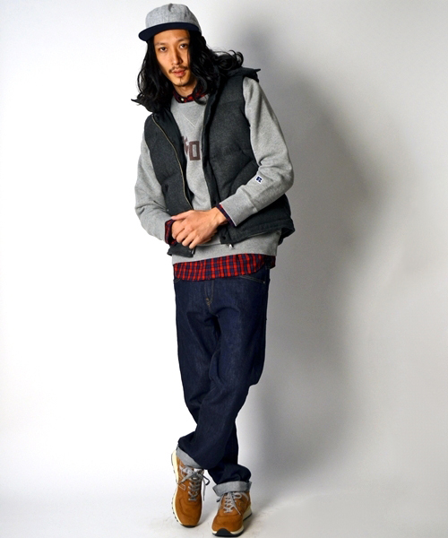 SHIPS(シップス)の「SHIPS AUTHENTIC: “GORE-TEX”【WIND STOPPER】 ダウンベスト(グレー・ネイビー)(ダウンベスト・メンズ・チャコールグレー/ネイビー・SMALL/MEDIUM/LARGE/X-LARGE)」の4枚目の写真