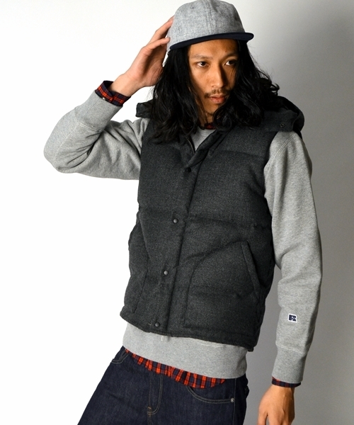 SHIPS(シップス)の「SHIPS AUTHENTIC: “GORE-TEX”【WIND STOPPER】 ダウンベスト(グレー・ネイビー)(ダウンベスト・メンズ・チャコールグレー/ネイビー・SMALL/MEDIUM/LARGE/X-LARGE)」の5枚目の写真