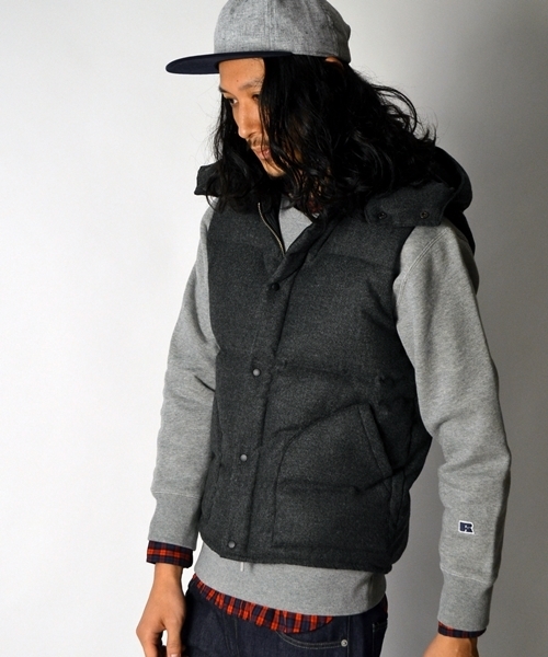 SHIPS(シップス)の「SHIPS AUTHENTIC: “GORE-TEX”【WIND STOPPER】 ダウンベスト(グレー・ネイビー)(ダウンベスト・メンズ・チャコールグレー/ネイビー・SMALL/MEDIUM/LARGE/X-LARGE)」の6枚目の写真