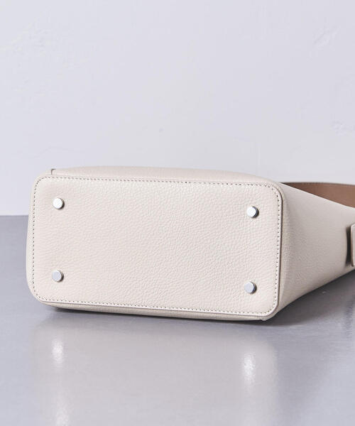 UNITED ARROWS(ユナイテッドアローズ)の「UBCS ワンショルダーバッグ†(ショルダーバッグ・レディース・ネイビー/ナチュラル/ブラウン・FREE)」の14枚目の写真