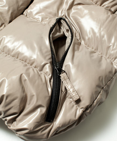 NANO universe(ナノユニバース)の「DUVETICA(デュベティカ)/ aridteodue(ダウンベスト・メンズ・ベージュ/ブルー/ネイビー/ブラック・46/48/50)」の22枚目の写真