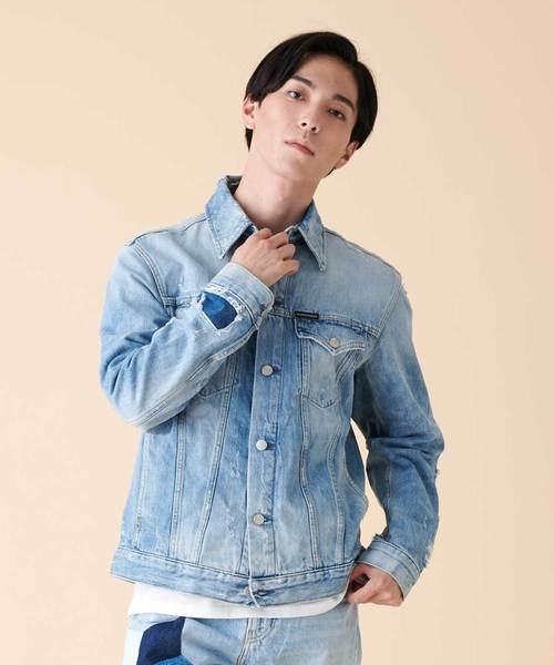 Calvin Klein Jeans（カルヴァンクラインジーンズ）の「トラッカー ジーンズ デニム ジャケット（デニムジャケット・メンズ・インディゴブルー・M/L/S）」の5枚目の写真