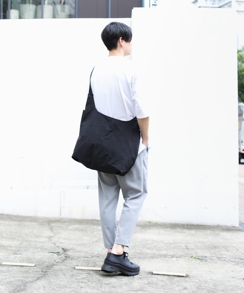 CRAMSHELL(クラムシェル)の「SHOULDER SHOPPING BAG L(ショルダーバッグ・メンズ・グレー/ブラック・FREE)」の16枚目の写真