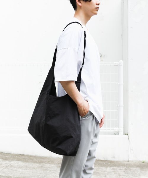 CRAMSHELL(クラムシェル)の「SHOULDER SHOPPING BAG L(ショルダーバッグ・メンズ・グレー/ブラック・FREE)」の14枚目の写真