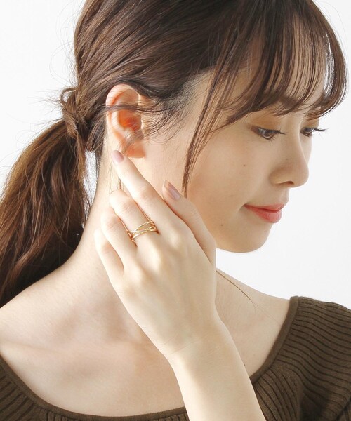 COCOSHNIK(ココシュニック)の「K10ダイヤモンド ワンストローク らせんリング(リング・レディース・アイボリー系・10号/12号/14号)」の14枚目の写真