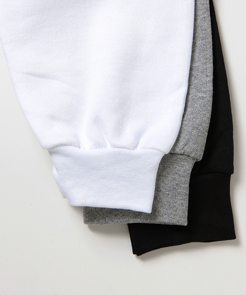 BEAMS（ビームス）の「BEAMS / BIGロゴ クルーネック スウェット（スウェット・メンズ・ホワイト/ブラック/グレー・SMALL/LARGE/MEDIUM）」の7枚目の写真