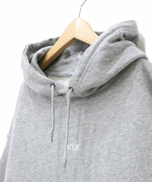 UCLA(ユーシーエルエー)の「UCLA カレッジ プルパーカ (M1)(パーカー・メンズ・ホワイト/ブラック/ベージュ/グレー/オリーブ・MEDIUM/LARGE/X-LARGE)」の22枚目の写真