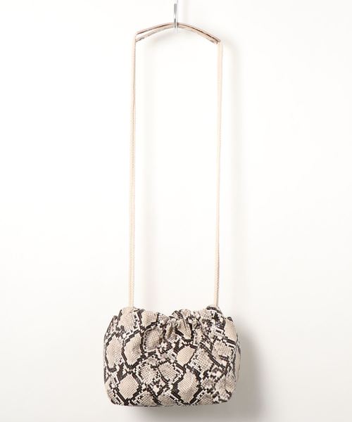 GeeRA（ジーラ）の「巾着ミニショルダーバッグ（ショルダーバッグ・レディース・ベージュ/ブルー/パイソン/ブラック・FREE）」の4枚目の写真