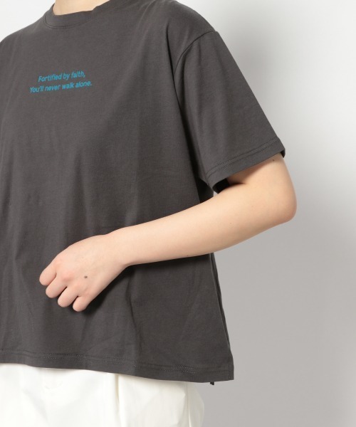 PAGEBOY（ページボーイ）の「ネオンロゴT（Tシャツ/カットソー・レディース・チャコールグレー/ブラック/オフホワイト・FREE）」の4枚目の写真