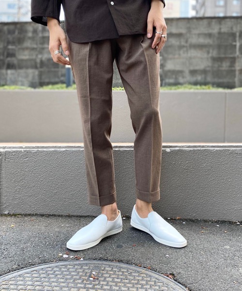 ADAM ET ROPE'(アダムエロペ)の「【EVALET】ドライタッチ クロップドスラックス(スラックス・メンズ・チャコールグレー/ベージュ系その他/ネイビー・S/M/L/XS/X-SMALL)」の16枚目の写真