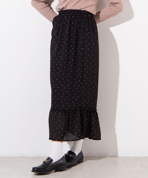 WEGO(ウィゴー)の「WEGO/チェリーロングスカート(スカート・レディース・ブラック/ホワイト・FREE)」の2枚目の写真