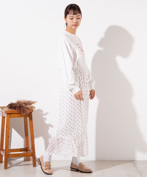 WEGO(ウィゴー)の「WEGO/チェリーロングスカート(スカート・レディース・ブラック/ホワイト・FREE)」の4枚目の写真