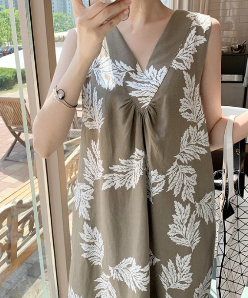 セール ボタニカル柄 Aラインフレア ワンピース ワンピース A Lot Of Love ア ロット オブ ラブ のファッション通販 Zozotown