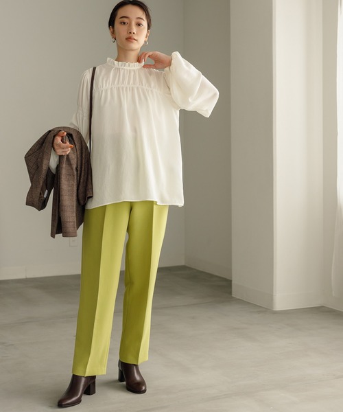 ADAM ET ROPE'(アダムエロペ)の「【WEB限定】スパンサテンシャーリングブラウス(シャツ/ブラウス・レディース・チャコールグレー/オフホワイト・FREE)」の15枚目の写真