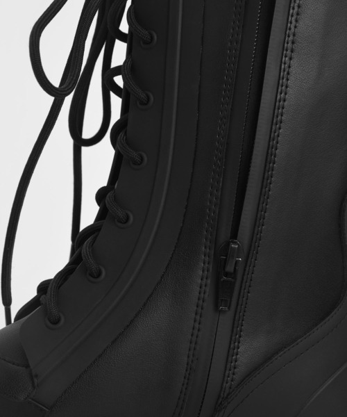 CHARLES & KEITH(チャールズ & キース)の「レースアップ カーフブーツ / Lace-Up Calf Boots(ブーツ・レディース・ブラック/グリーン系その他・22.5cm/23cm/23.5cm/24.5cm/25cm/25.5cm)」の9枚目の写真