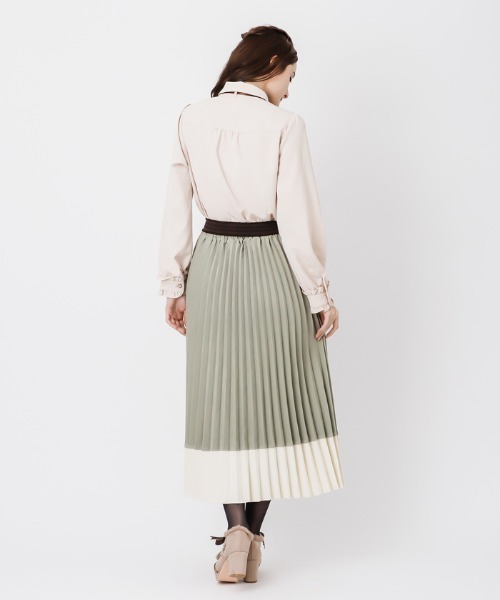 axes femme（アクシーズファム）の「バイカラープリーツスカート（スカート・レディース・キャメル/グリーン/チャコール・MEDIUM）」の4枚目の写真