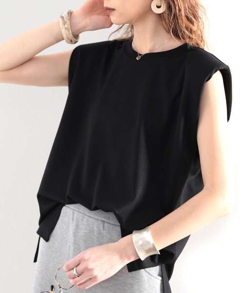 classicalelf（クラシカルエルフ）の「滑らかシルキータッチ。華奢感、ショルダーパッドトップス（Tシャツ/カットソー・レディース・アイボリー/ブラック/グレイッシュベージュ・MEDIUM/LARGE/X-LARGE）」の16枚目の写真