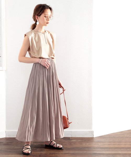 classicalelf（クラシカルエルフ）の「滑らかシルキータッチ。華奢感、ショルダーパッドトップス（Tシャツ/カットソー・レディース・アイボリー/ブラック/グレイッシュベージュ・MEDIUM/LARGE/X-LARGE）」の21枚目の写真