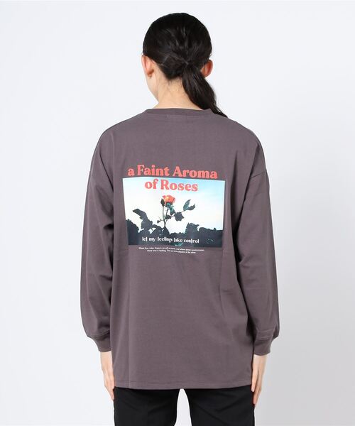 WEGO（ウィゴー）の「WEGO/グラフィックアソートロンT（Tシャツ/カットソー・レディース・ブラック/ブルー/アイボリー/ホワイト系その他/グリーン系その他/ブルー系その他/ダークグリーン/サックスブルー/ホワイト/スミクロ・FREE）」の11枚目の写真