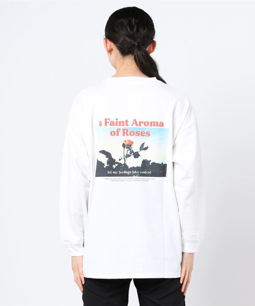 WEGO（ウィゴー）の「WEGO/グラフィックアソートロンT（Tシャツ/カットソー・レディース・ブラック/ブルー/アイボリー/ホワイト系その他/グリーン系その他/ブルー系その他/ダークグリーン/サックスブルー/ホワイト/スミクロ・FREE）」の12枚目の写真