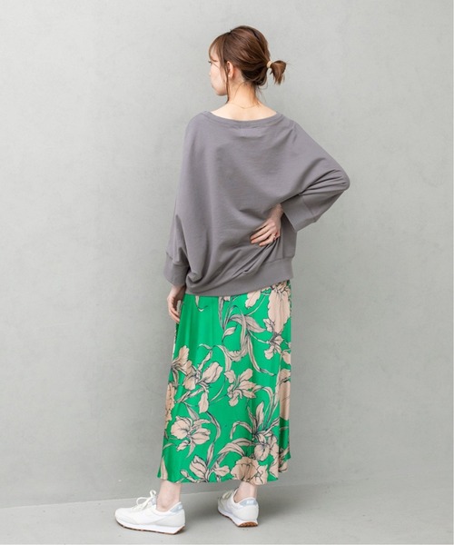 IENA（イエナ）の「【TRADITIONAL WEATHERWEAR】 別注 ミニ裏毛ドルマンプルオーバー◆（Tシャツ/カットソー・レディース・グレー系その他2/グレー/グレー系その他/ブルー系その他/グリーン系その他・FREE）」の6枚目の写真