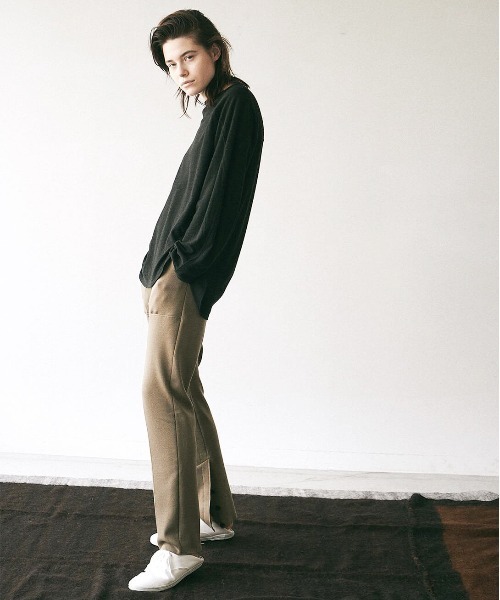 UNFIL(アンフィル)の「unfil アンフィル / raw silk plain-jersey long sleeve Tee ローシルクプレーンジャージー 長袖カットソー / WOFL-UW104(Tシャツ/カットソー・レディース・ブラック/ナチュラル・1)」の4枚目の写真