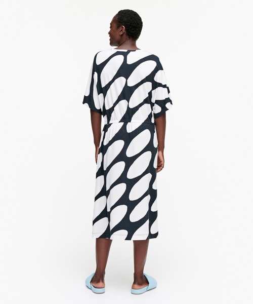 marimekko プリッティ リンシ ドレス marimekko（マリメッコ）の「LIITO / ARKUSSIINI DRESS