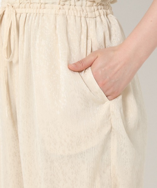 mysty woman（ミスティウーマン）の「サテンジャガードイージーパンツ 943350（その他パンツ・レディース・アイボリー/ブラック/グレー・FREE）」の9枚目の写真