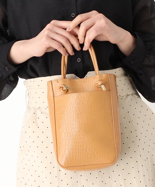 pink adobe(ピンクアドベ)の「◆結びハンドルミニショルダー(ショルダーバッグ・レディース・ブラック/シルバー/キャメル/グレー系/アイボリー系・00)」の10枚目の写真