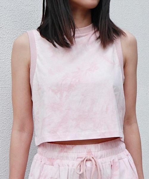 FIG&VIPER（フィグアンドバイパー）の「タイダイショートタンク（タンクトップ・レディース・ブラック/パープル/グレー/ピンク・FREE）」の4枚目の写真