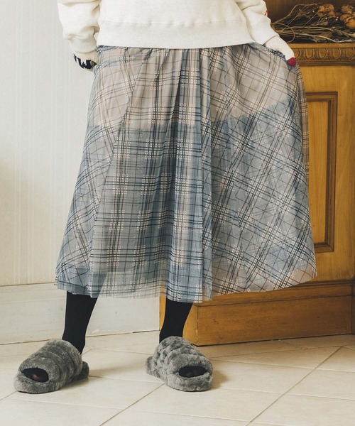 MILKFED.（ミルクフェド）の「TULLE SKIRT（スカート・レディース・ライトグレー/ブラック/レッド/マルチ・ONE SIZE）」の4枚目の写真
