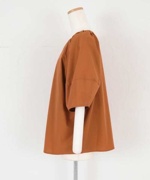 titivate(ティティベイト)の「パフスリーブキーネックブラウス(シャツ/ブラウス・レディース・ブラック/パープル/ブラウン/オフホワイト・F)」の18枚目の写真