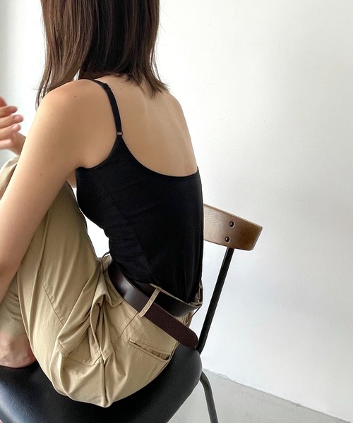 CANAL JEAN（キャナルジーン）の「RED CHOP WORKS　バックオープンパットキャミソール（キャミソール・レディース・ブラック/ブラウン/オフホワイト/グリーン/ネイビー・38）」の3枚目の写真