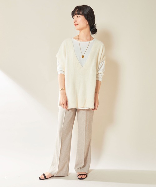 SHENERY（シーナリー）の「ラクーンVネックベスト（ベスト・レディース・オフホワイト/ラベンダー/グリーン・FREE）」の4枚目の写真